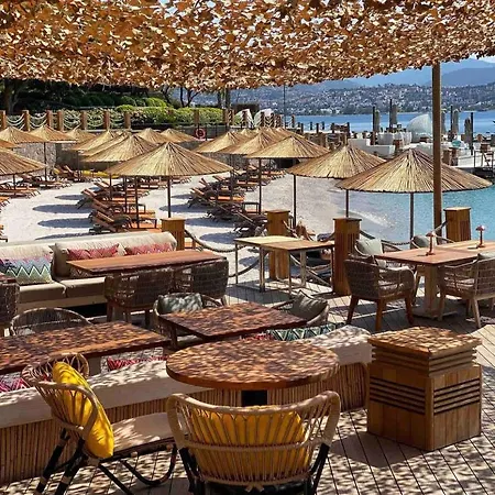 Caresse, A Luxury Collection Residences 4+1 Hotel *
