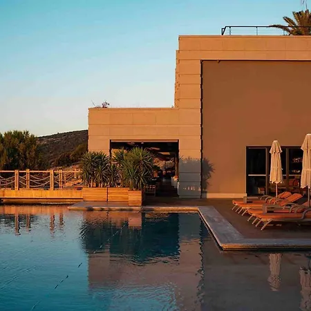 Caresse, A Luxury Collection Residences 4+1 Hotel